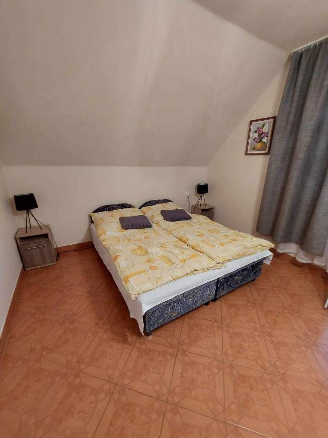 Álmos Vendégház Hajdúszoboszló Extérieur photo